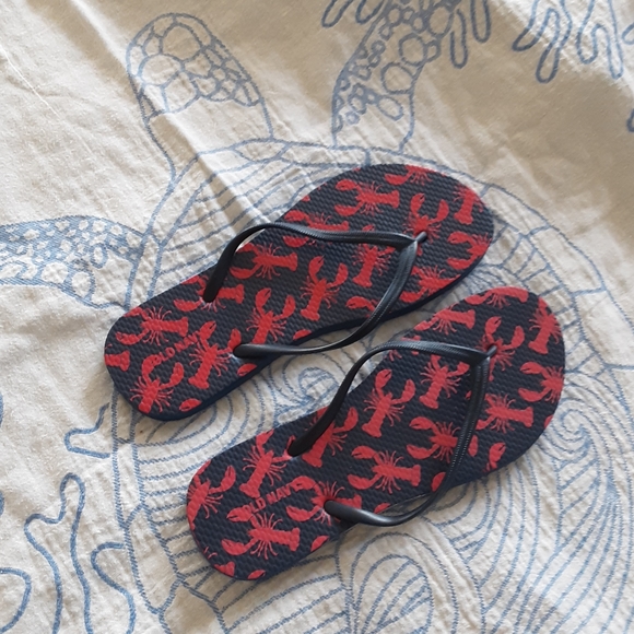 Old Navy Shoes - Old Navy Lobster Flip Flops Size 8